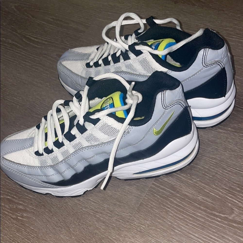 White and Gray Nike AirMax Sneakers - Picture 4 of 7